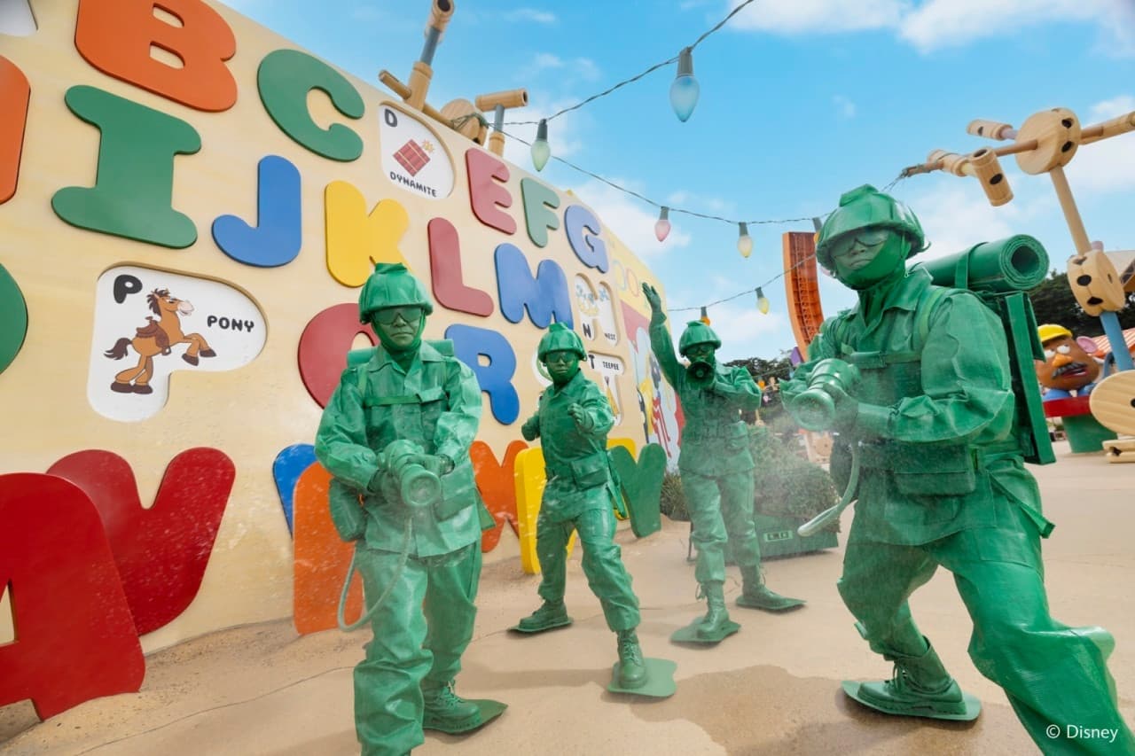 Hong Kong Disneyland Park Ticket - image 47